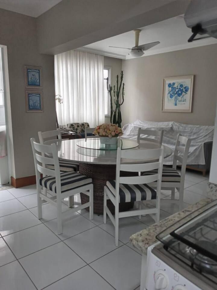 Apartamento completo na calçada da praia Apartment Guaruja Exterior photo